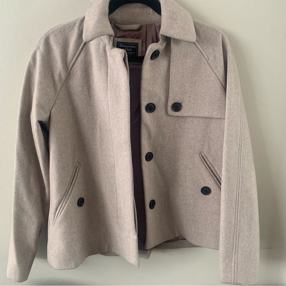 Abercrombie beige jacket